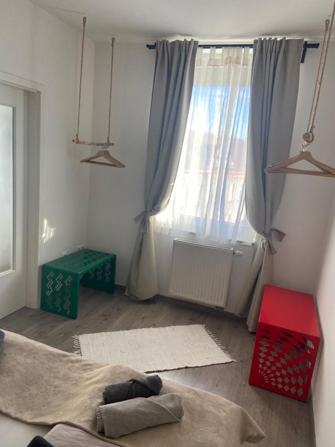 Gyoengy Apartman Sopron Extérieur photo